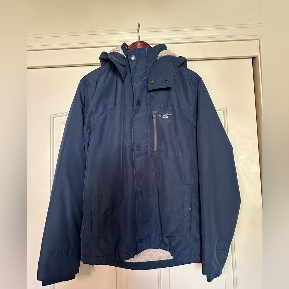 Navy blue Hollister sherpa-lined jacket